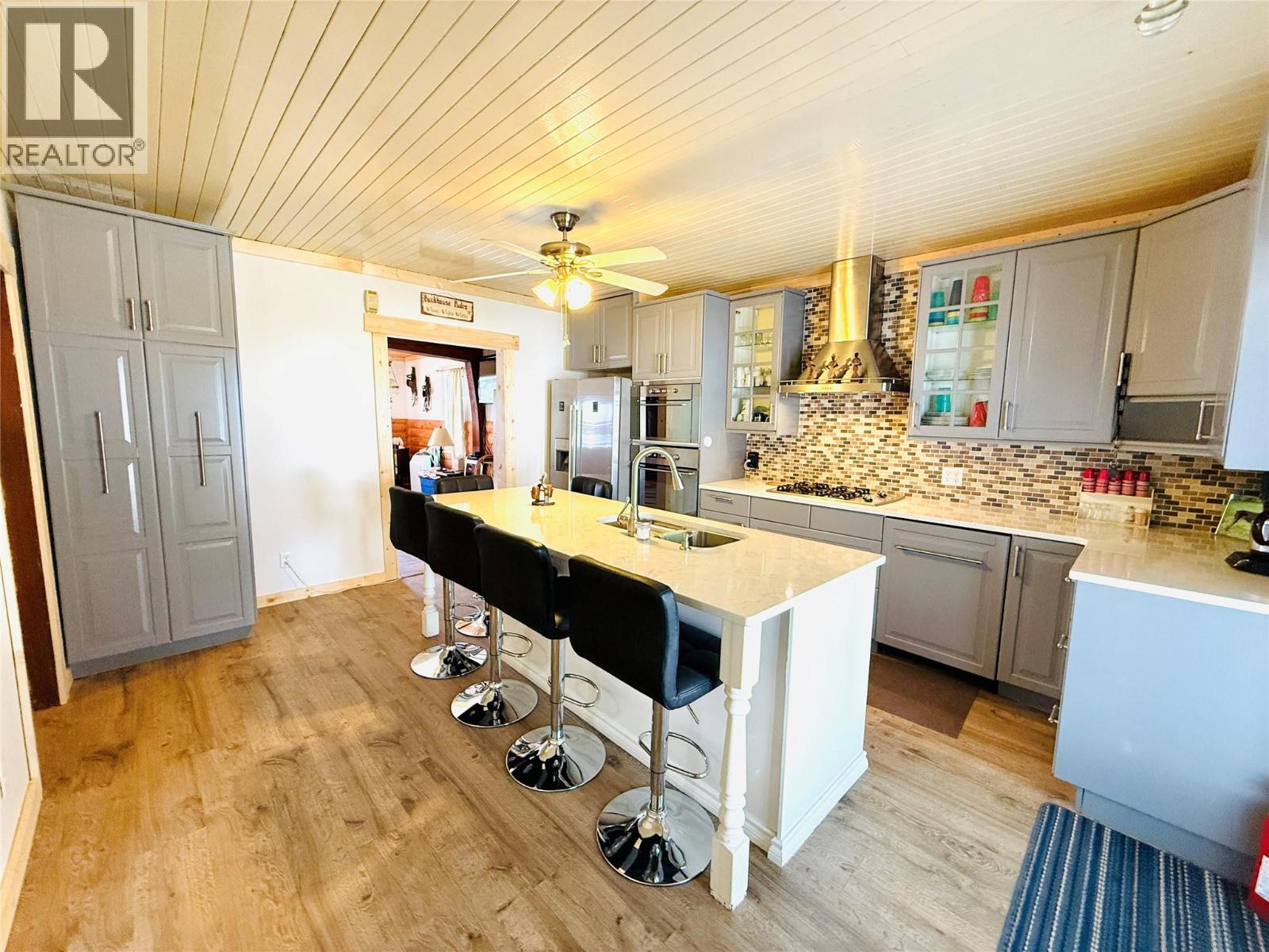 4955 Luck Avenue, Canal Flats