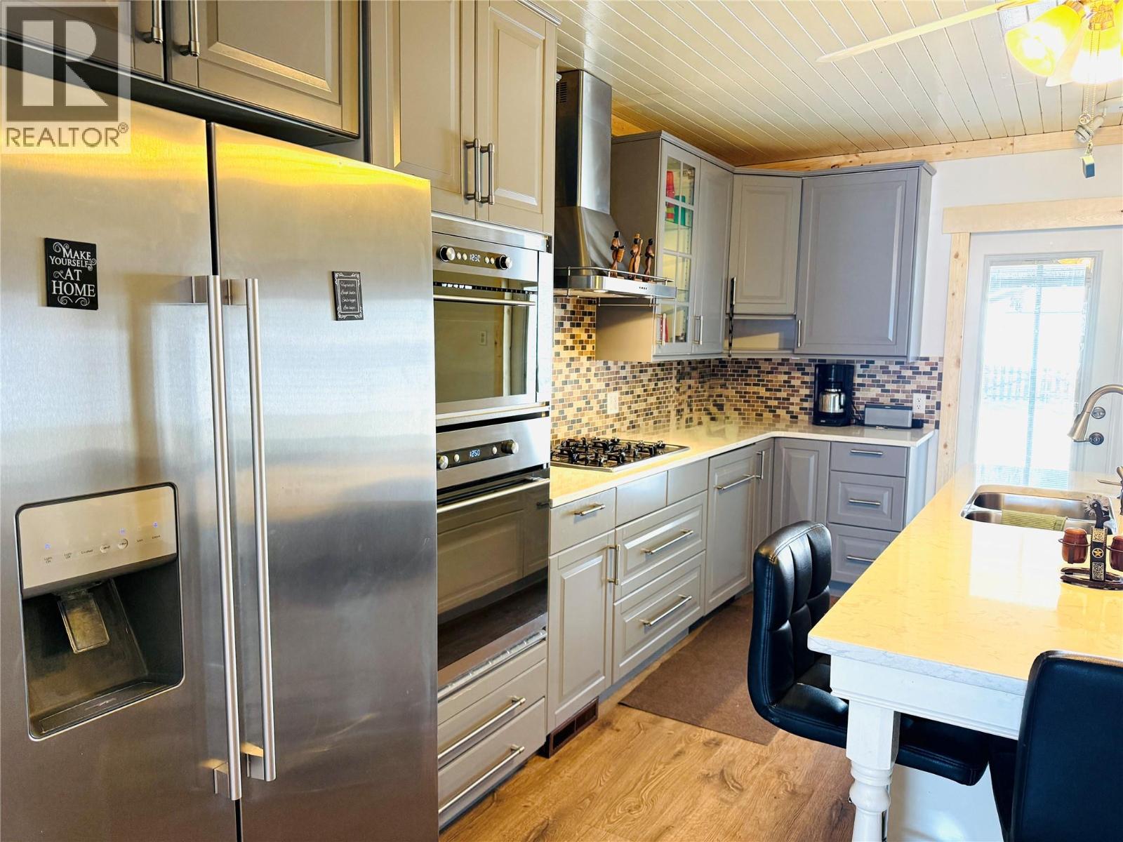 4955 Luck Avenue, Canal Flats