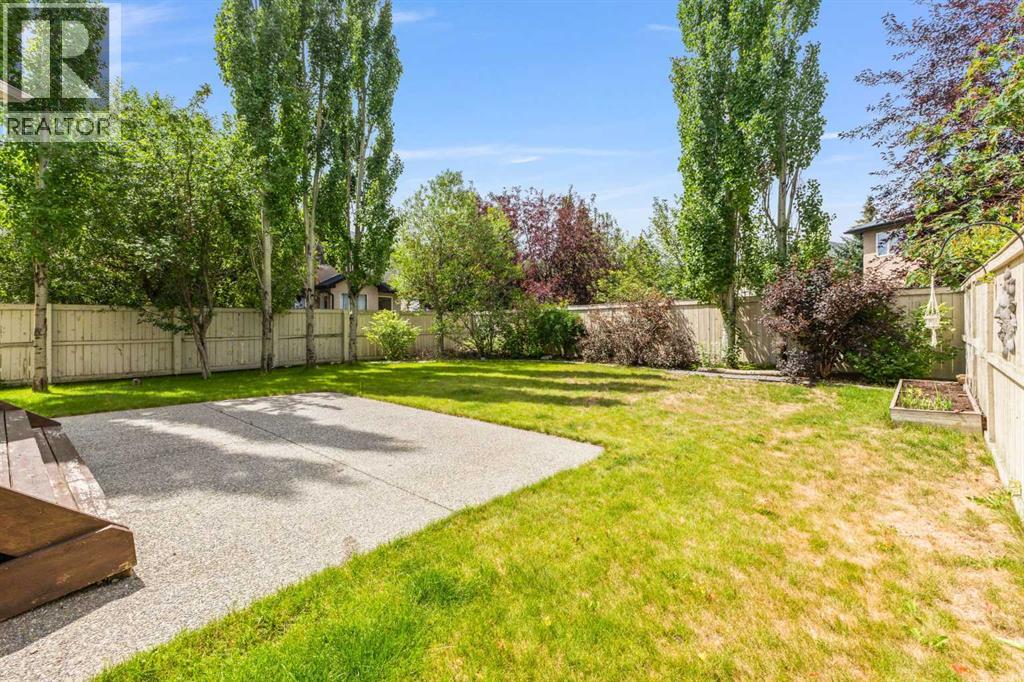 Single Family House for Sale in  Simcoe Crescent SW Signal Hill Calgary 