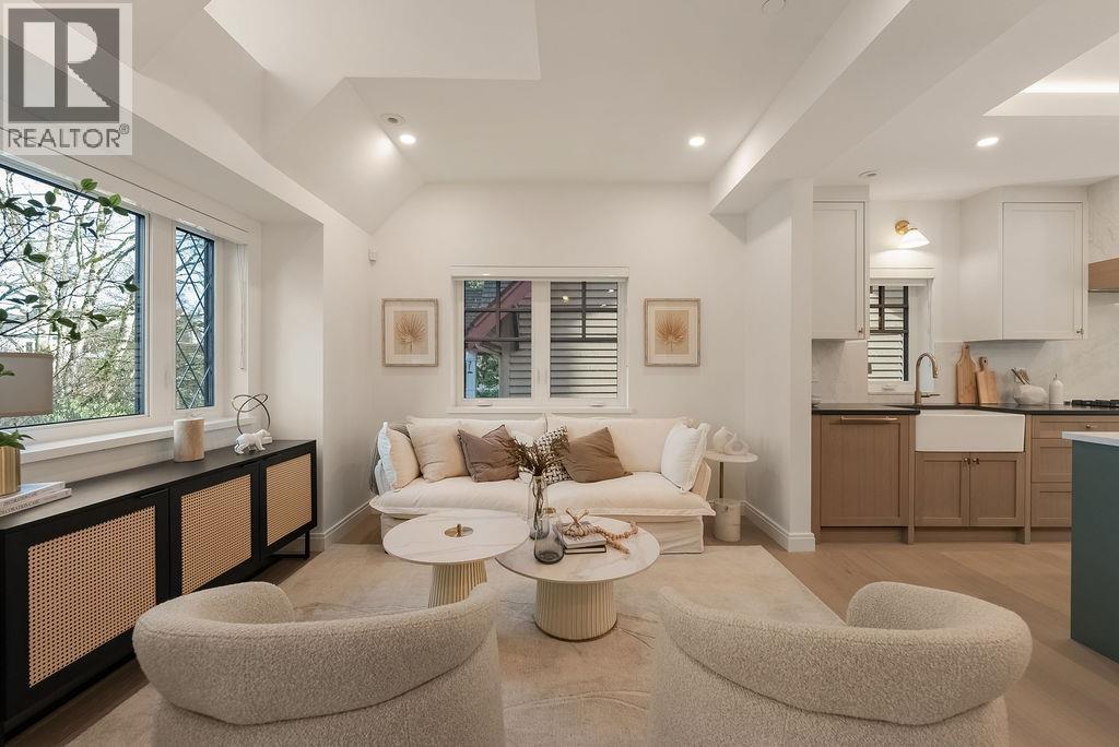 2542 GRANT Street - photo 2