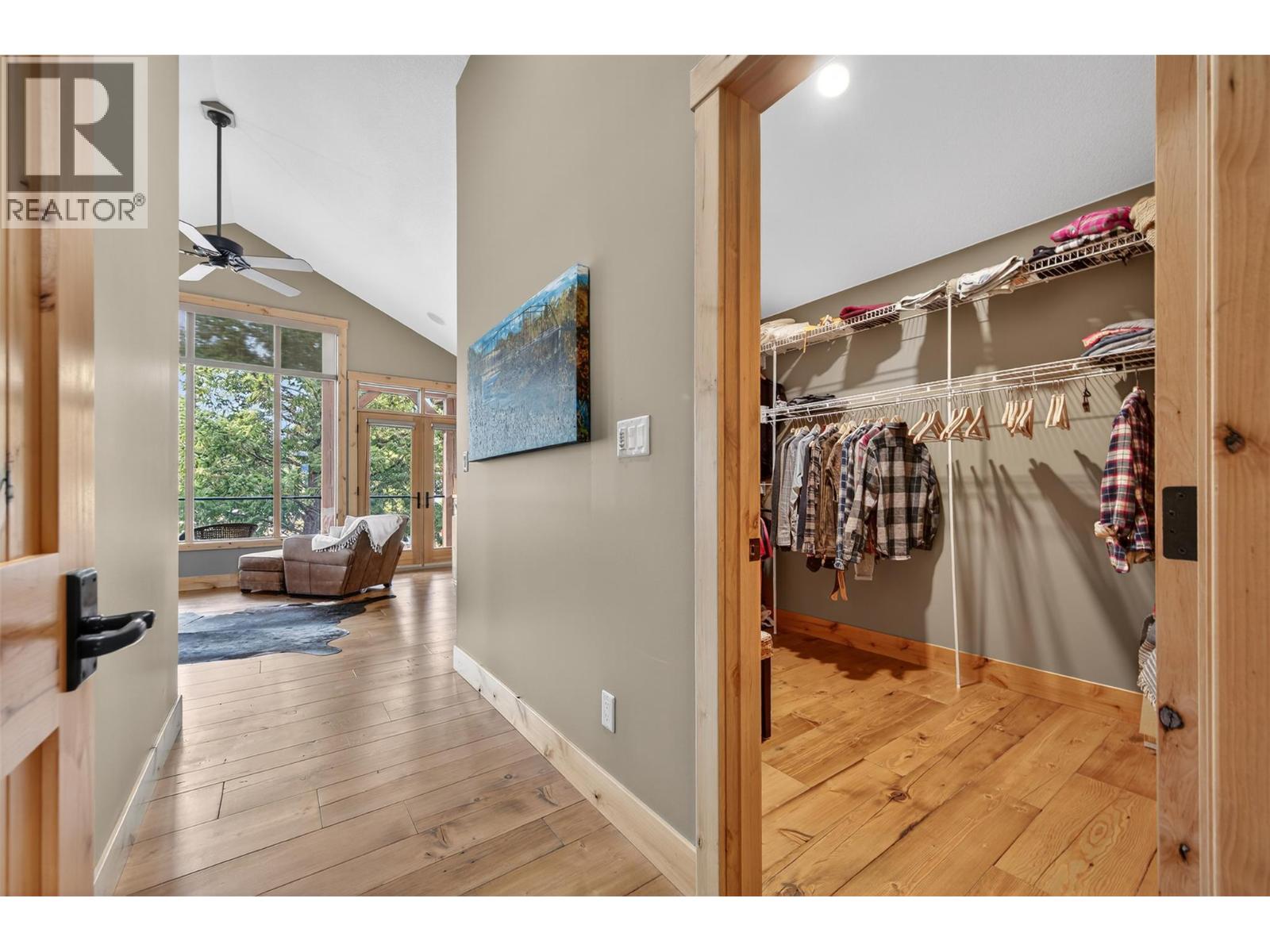 835 Lakeview Meadows Green, Invermere