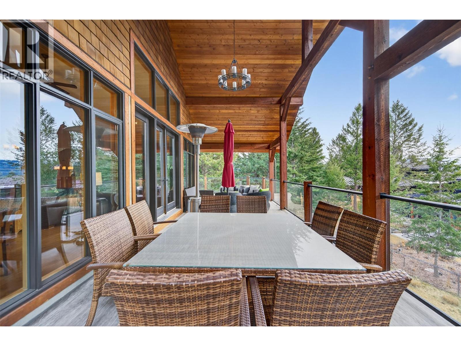 835 Lakeview Meadows Green, Invermere