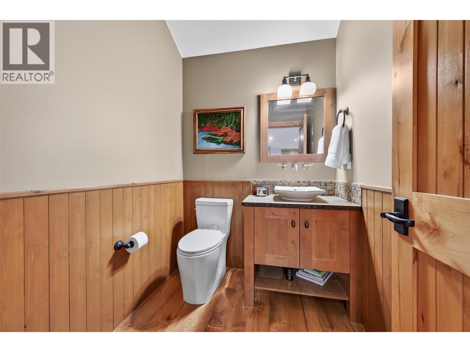 835 Lakeview Meadows Green, Invermere