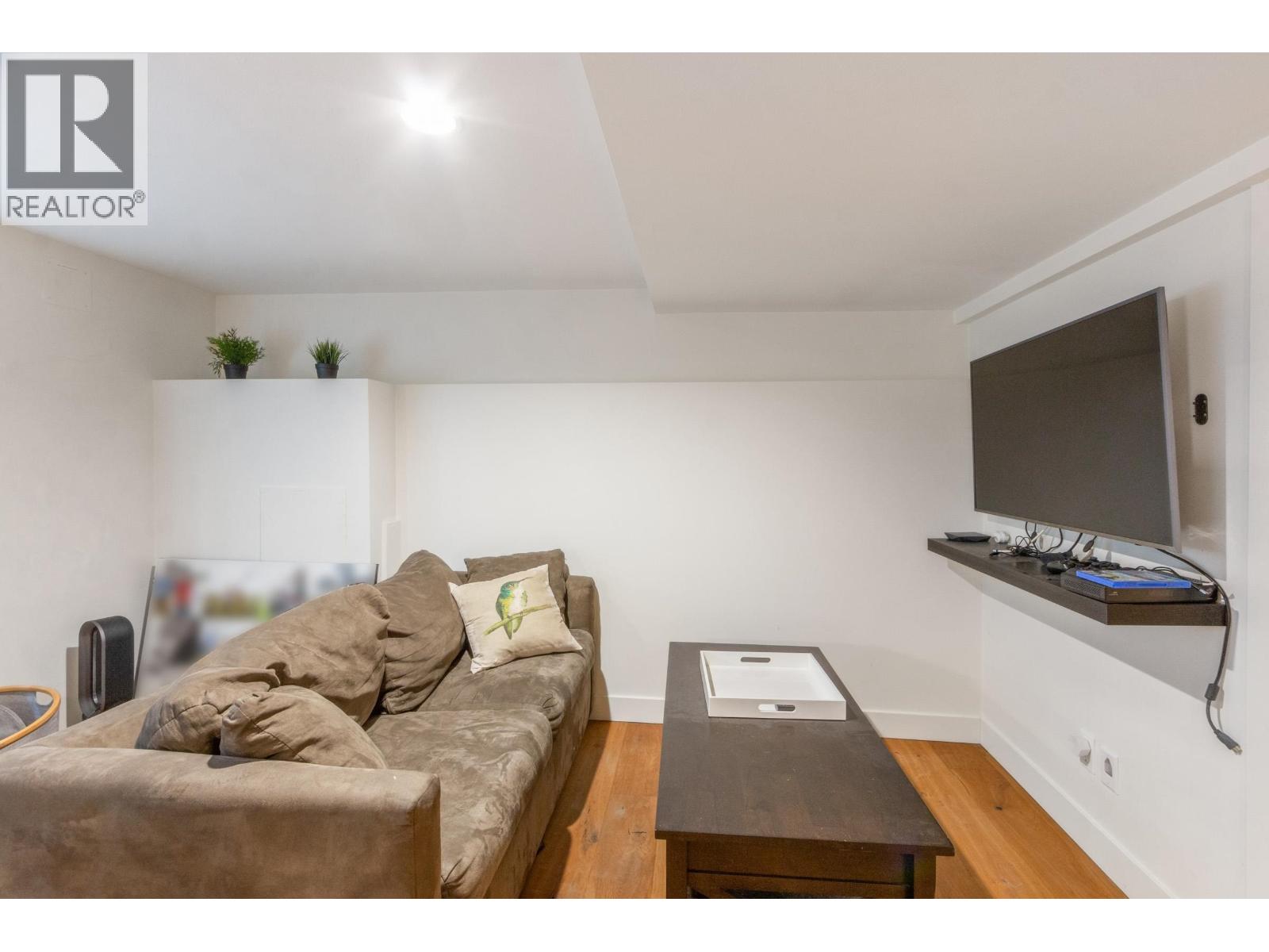 2960 W 33RD AVENUE, Vancouver