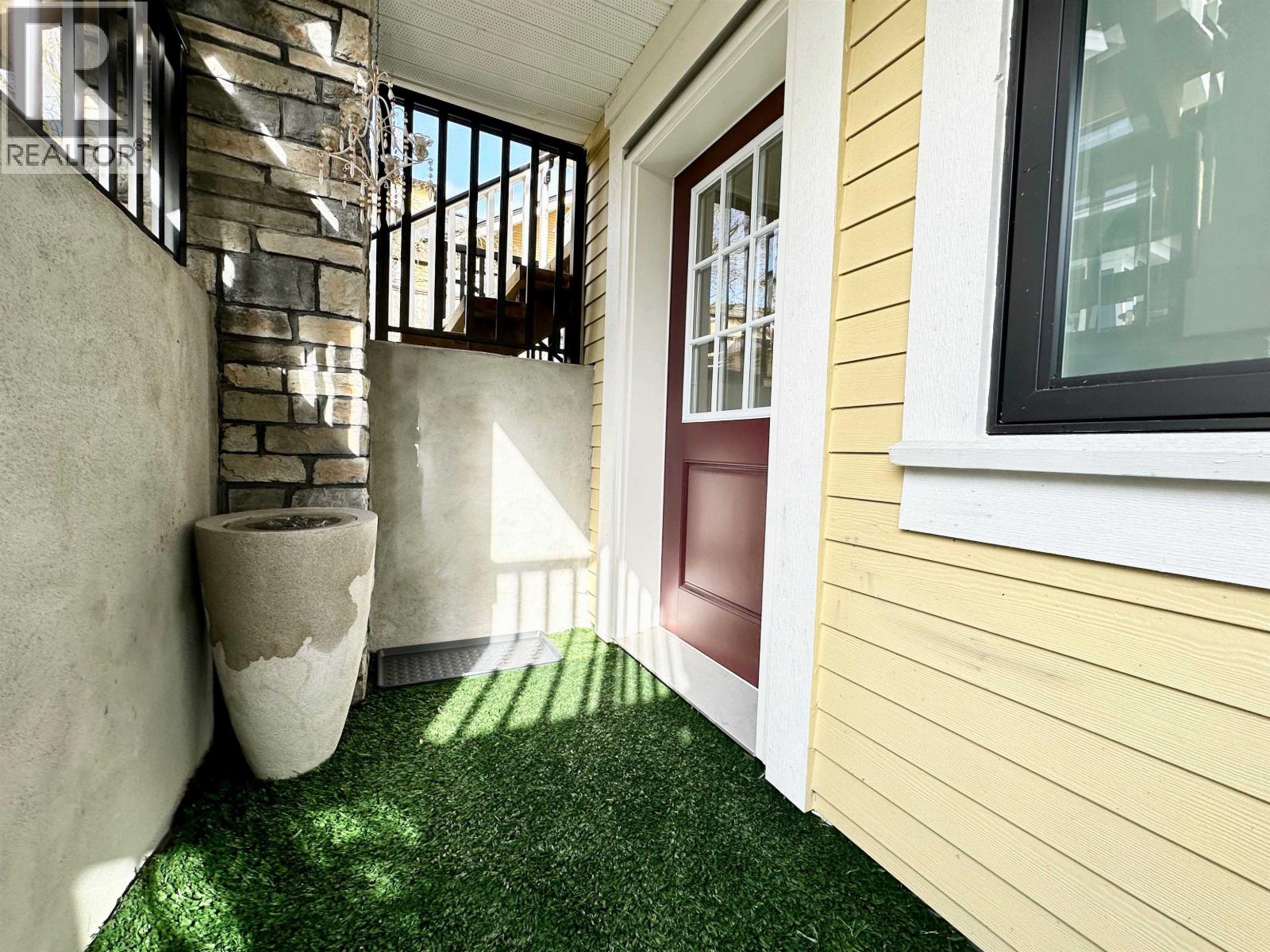 1672 E 15TH AVENUE, Vancouver