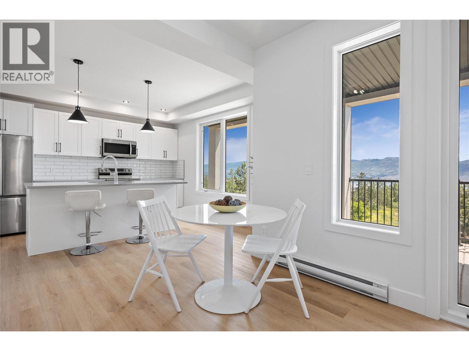 2803 Copper Ridge Drive, West Kelowna