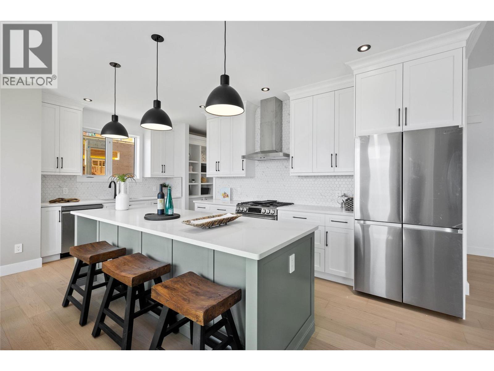 2803 Copper Ridge Drive, West Kelowna