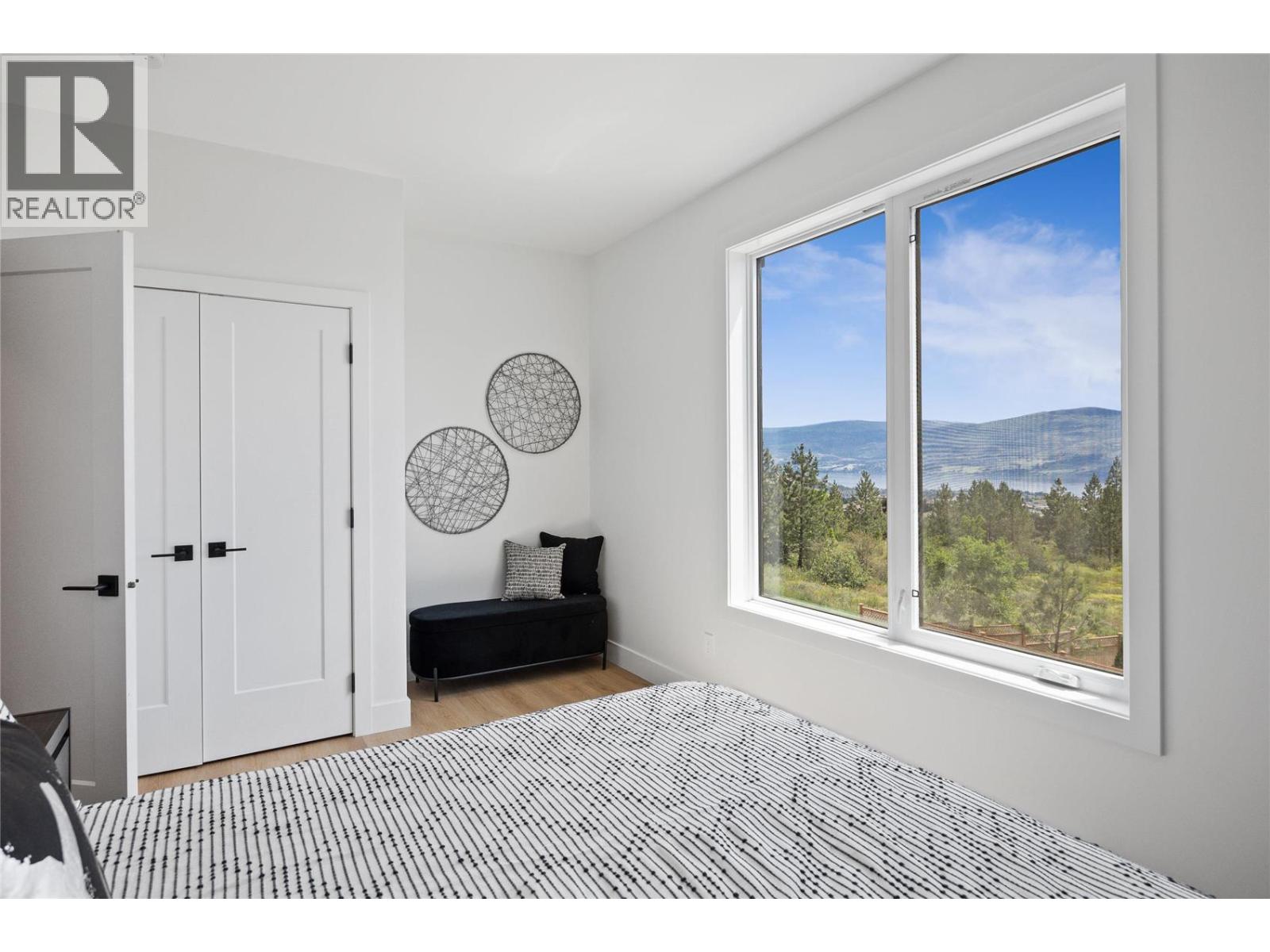 2803 Copper Ridge Drive, West Kelowna