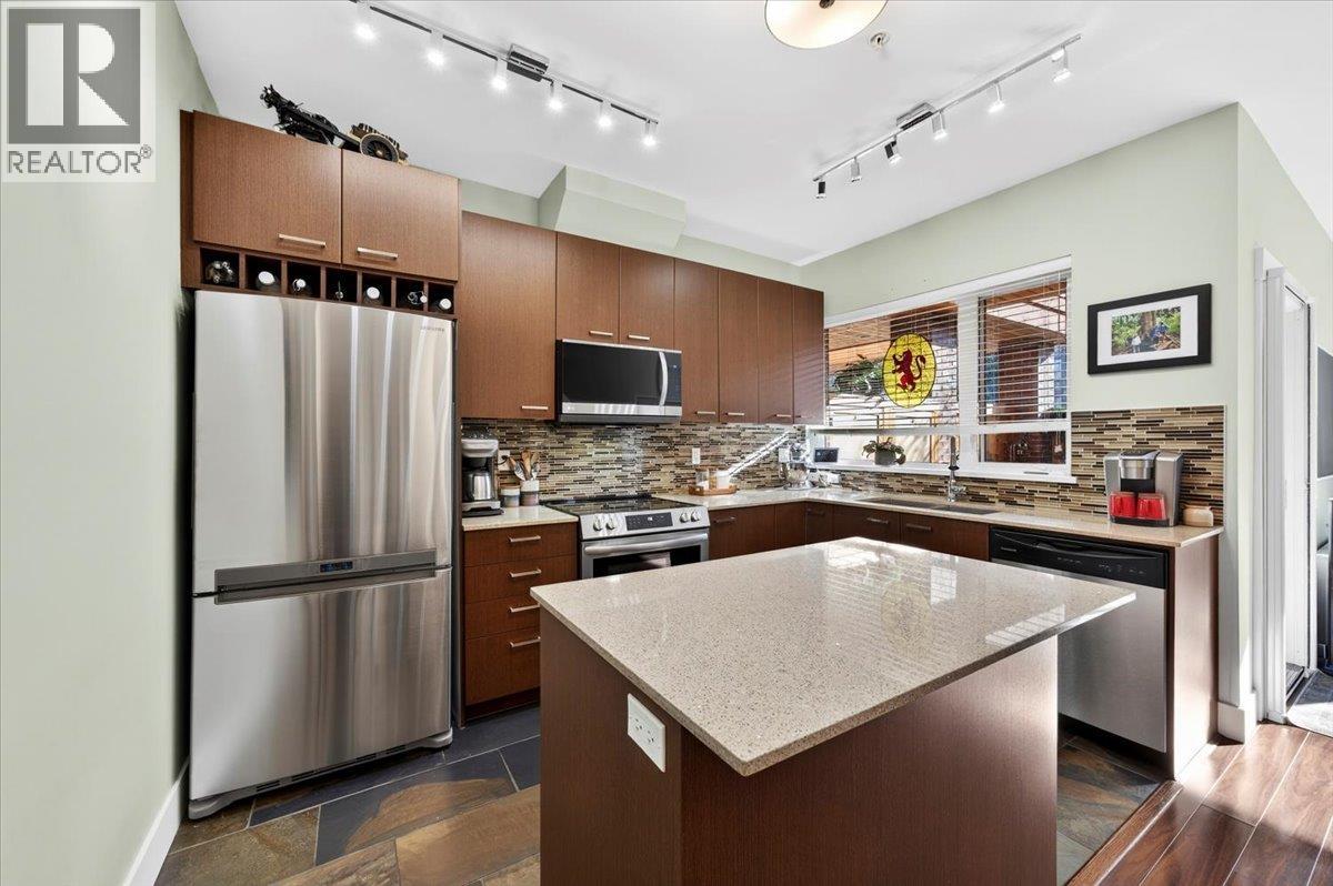 102 2473 ATKINS AVENUE, Port Coquitlam