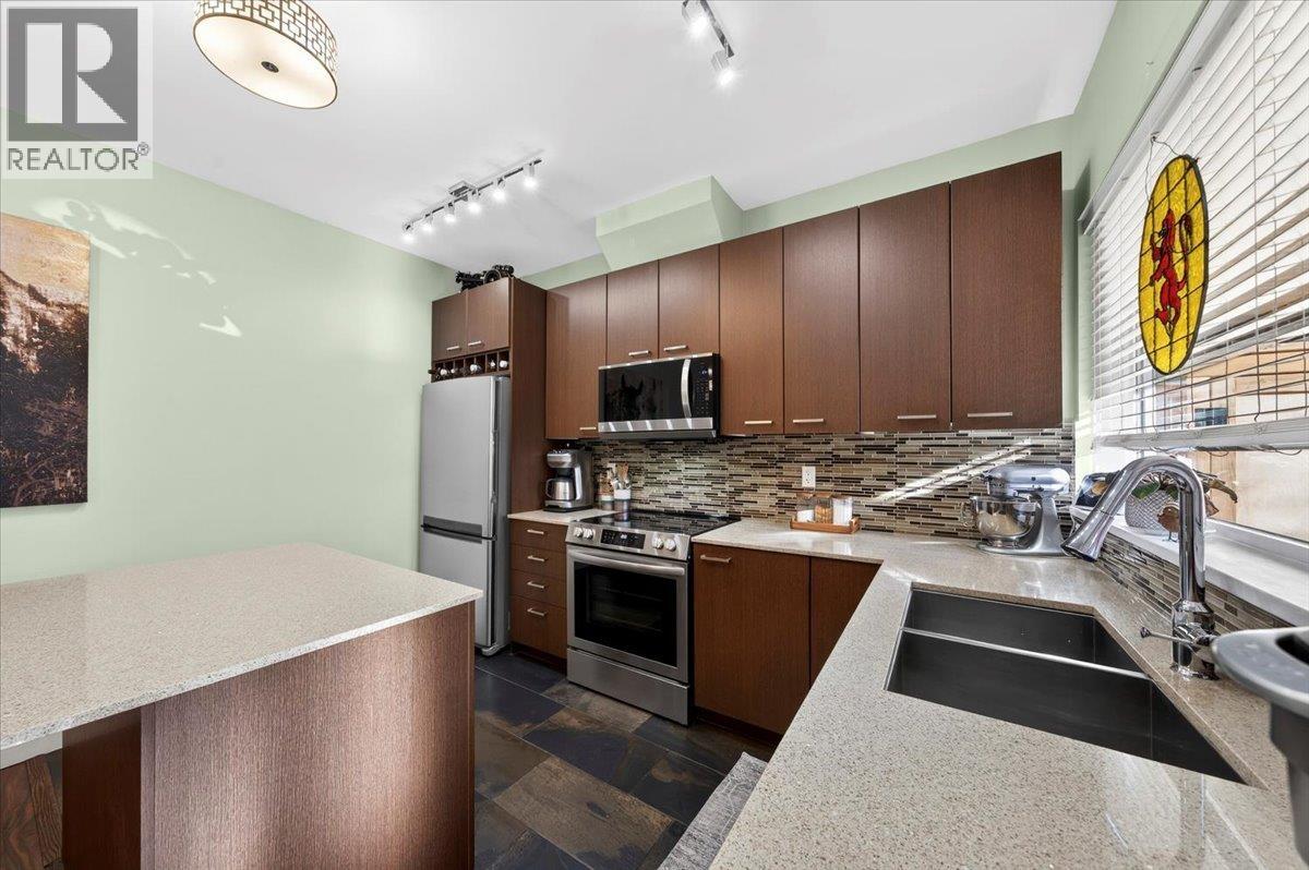 102 2473 ATKINS AVENUE, Port Coquitlam