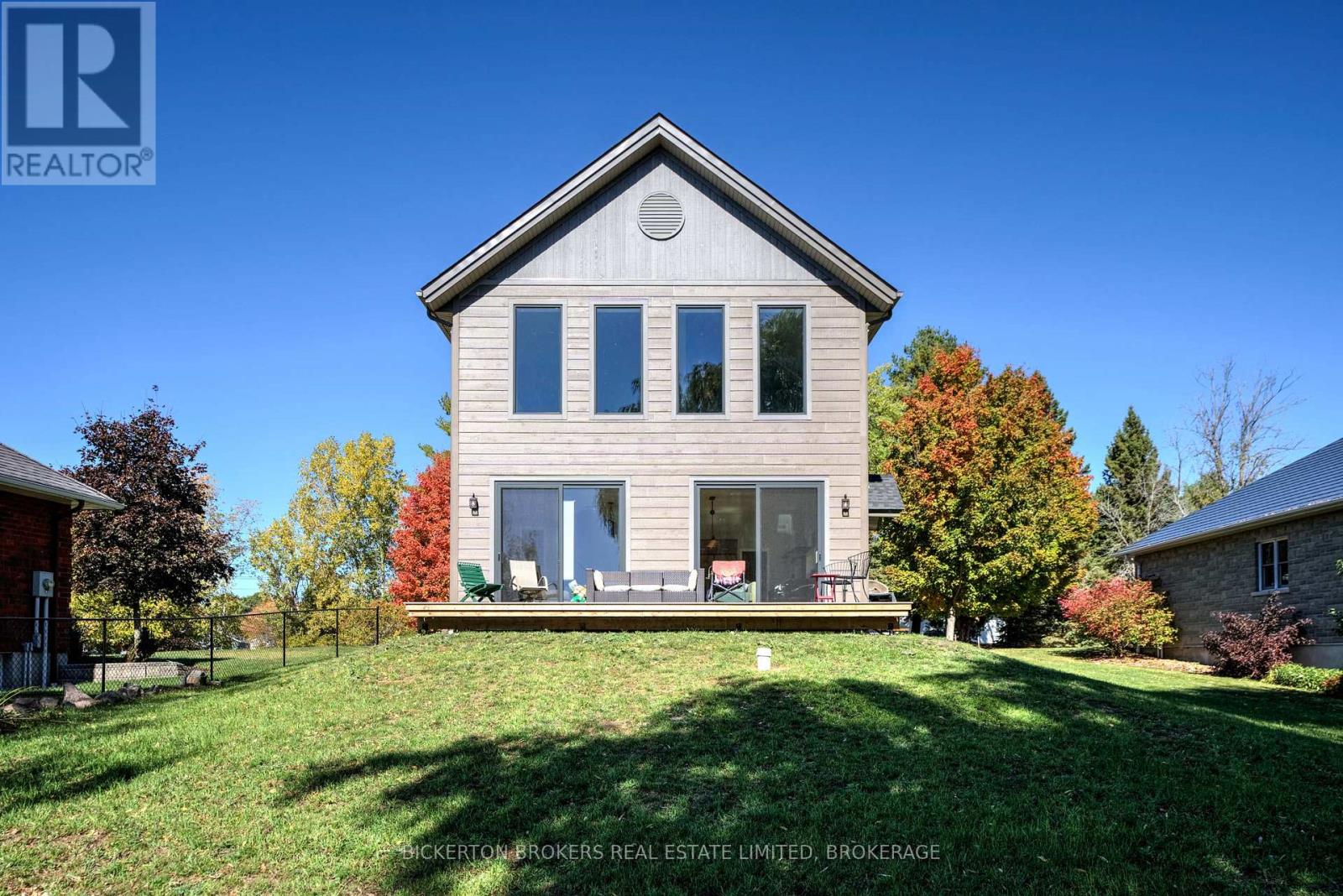 113 WILLOWBANK ROAD, Front of Leeds & Seeleys Bay, Ontario
