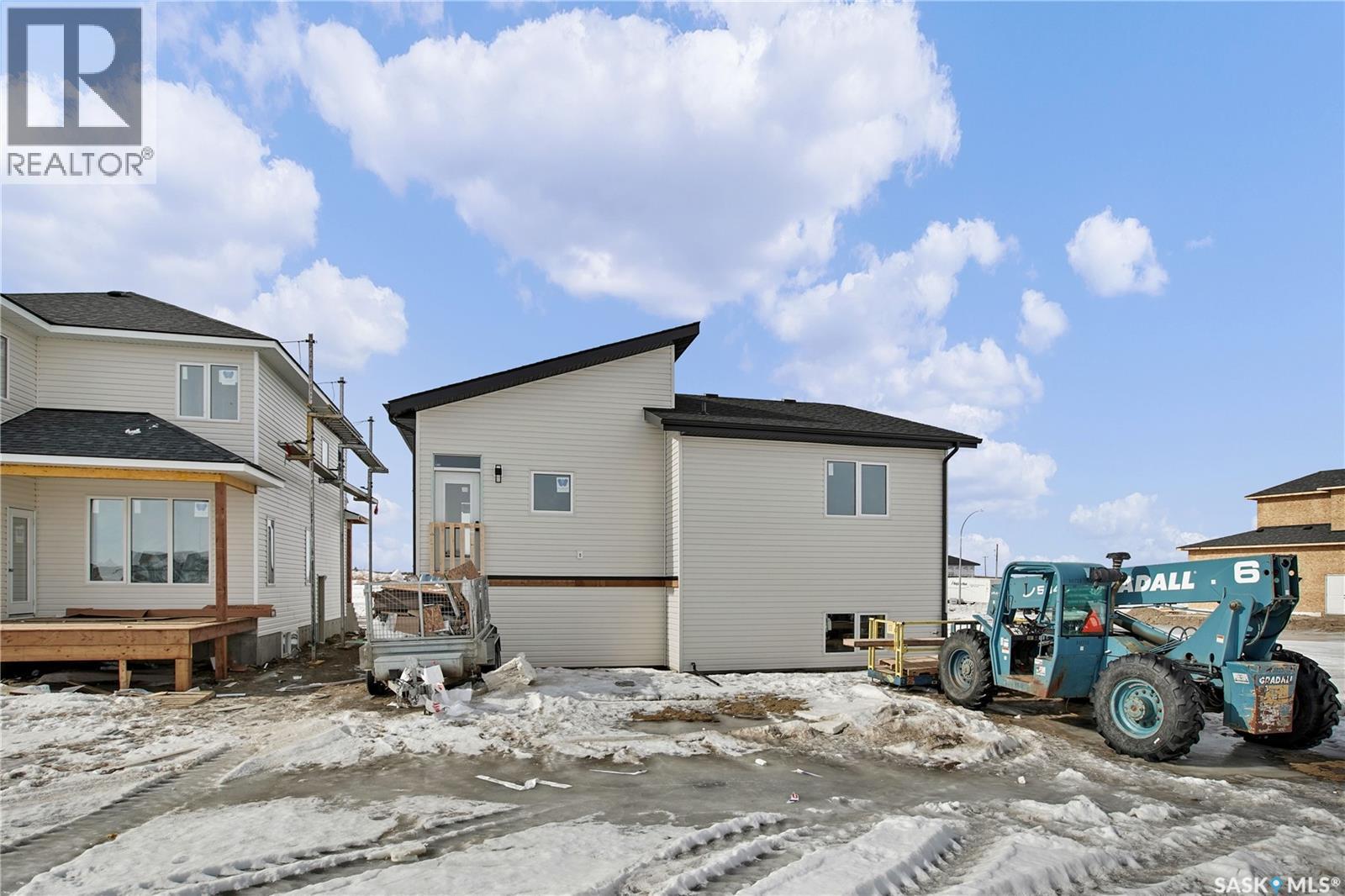 220 Veterans DRIVE — photo 23