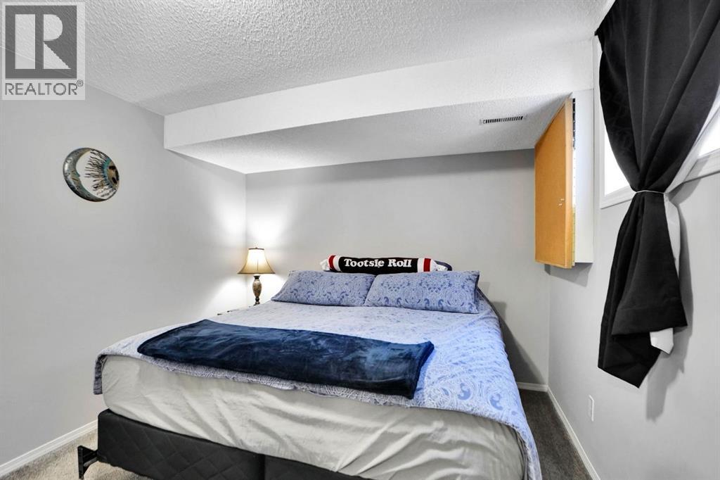 Single Family House Bi-level for Sale in  Inverness Park SE McKenzie Towne Calgary 