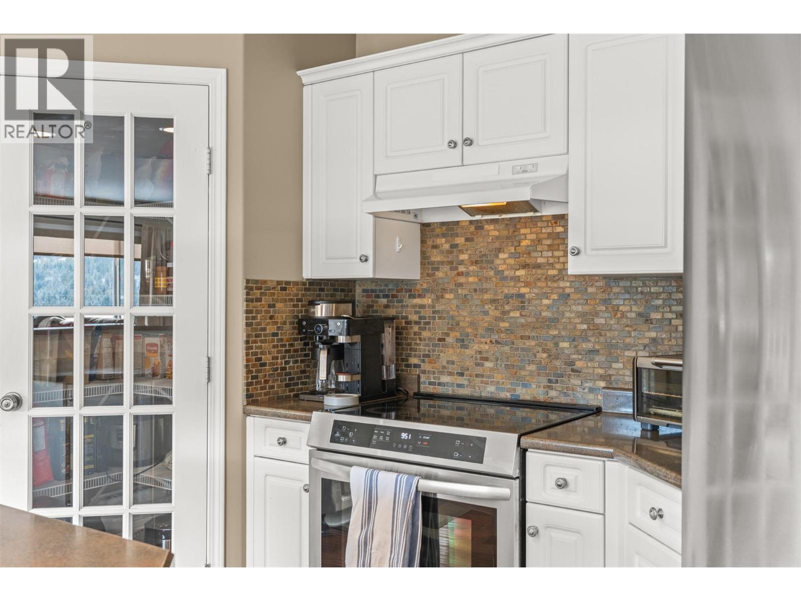 7044 Nakiska Drive, Vernon