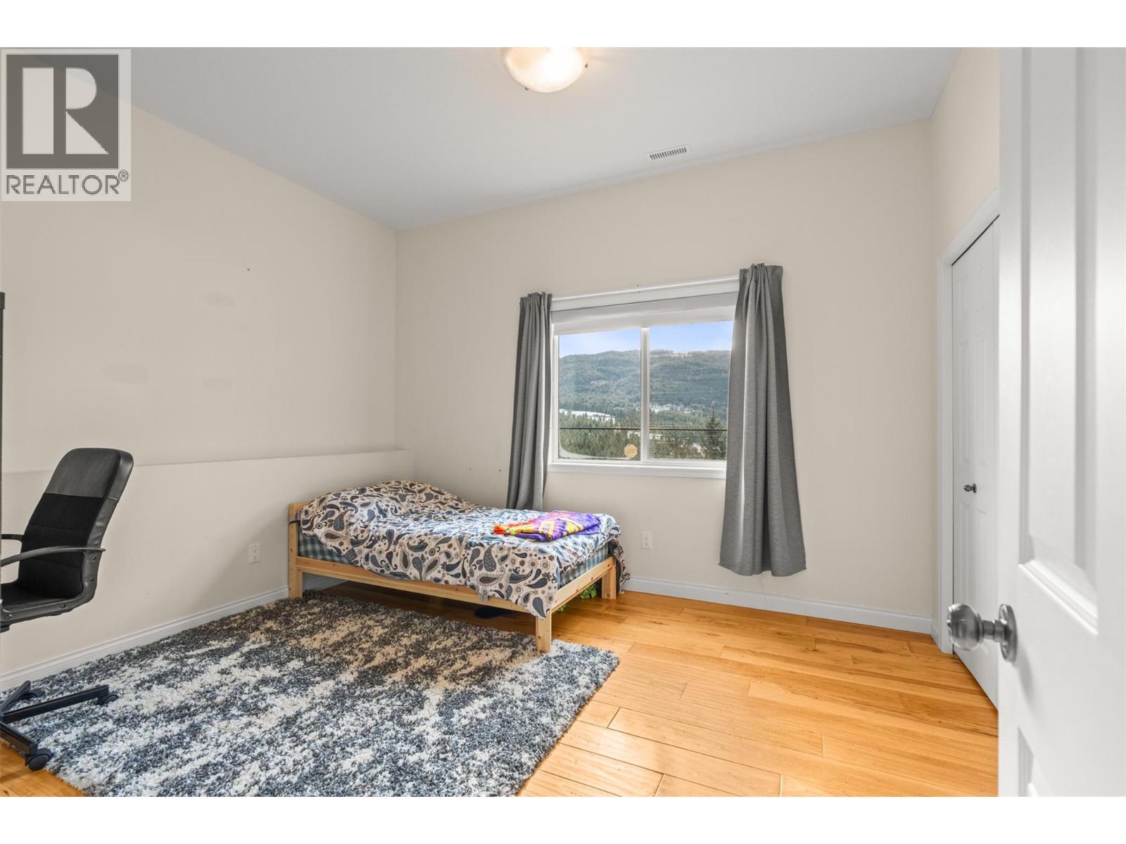 7044 Nakiska Drive, Vernon