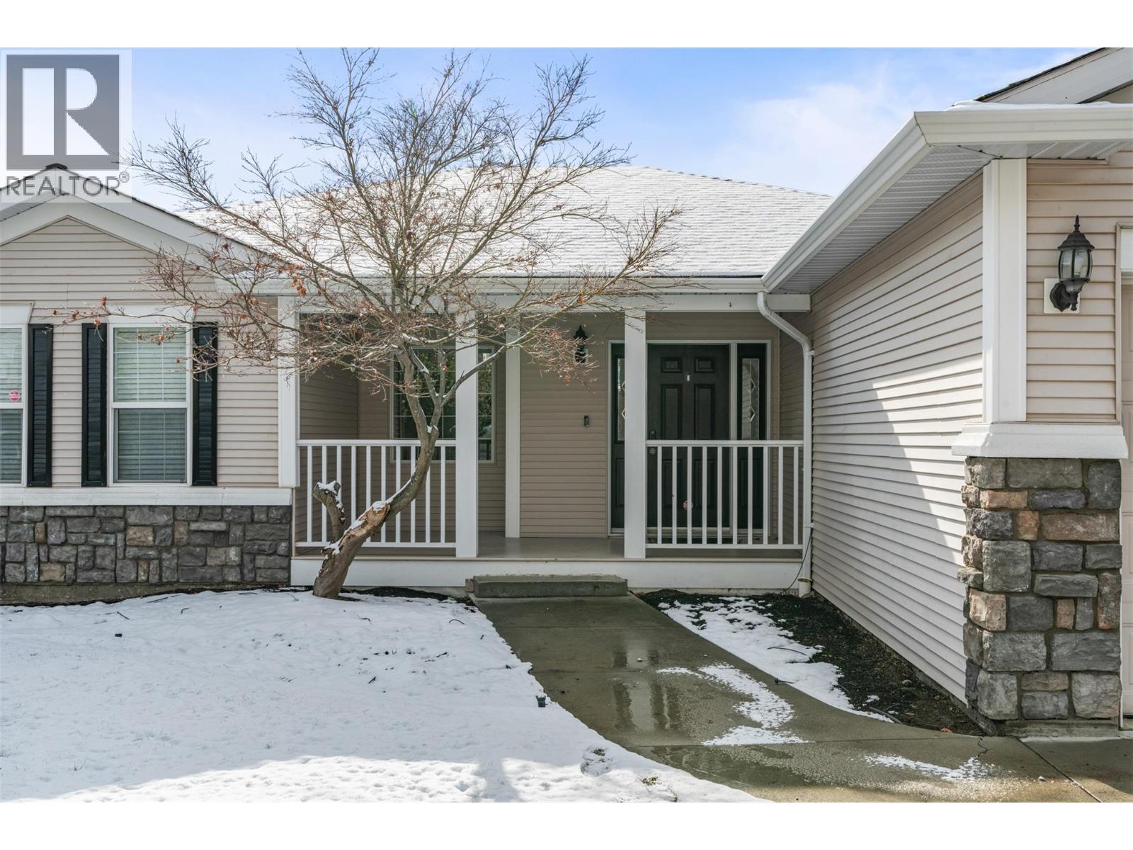 7044 Nakiska Drive, Vernon