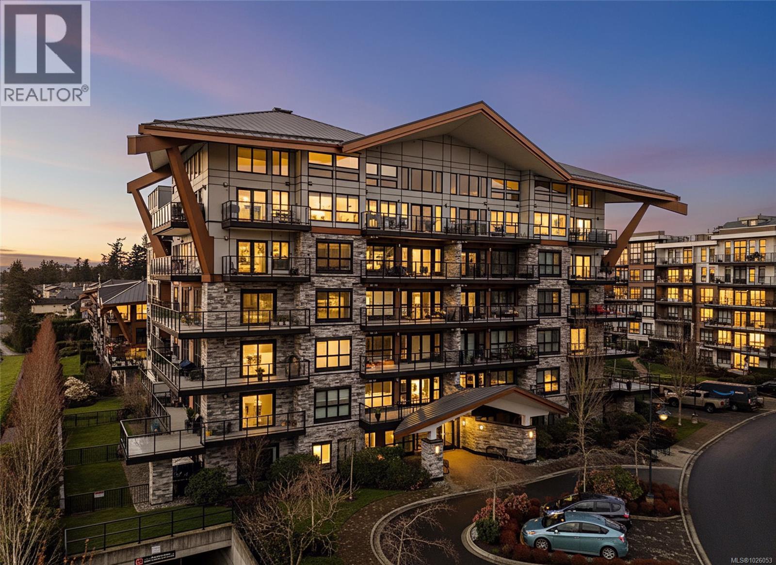 301 747 Travino Lane, Saanich, British Columbia