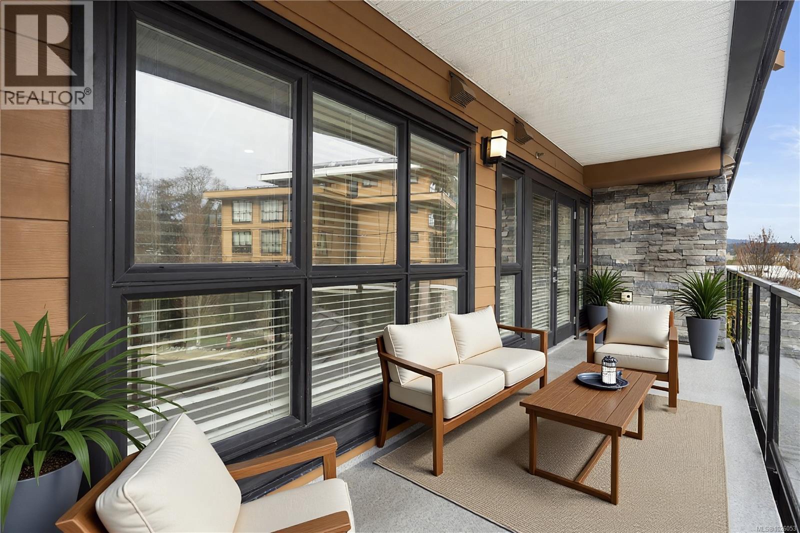 Single Family House for Sale in   Travino Lane Travino Saanich 