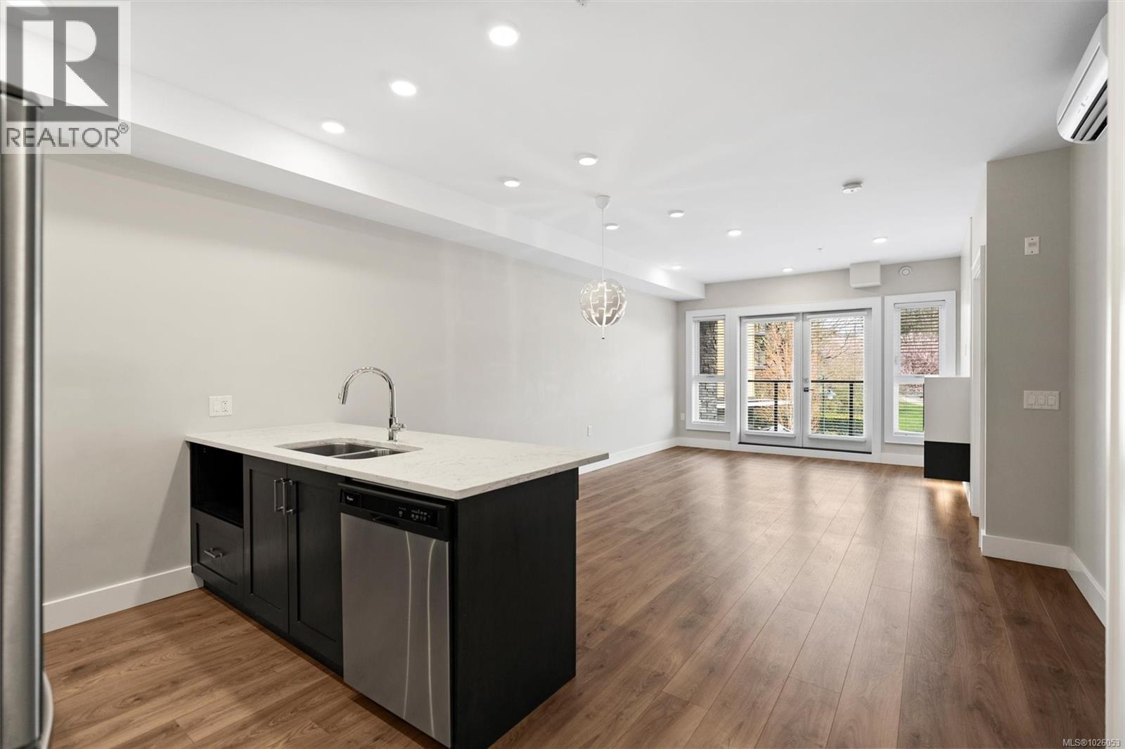 #301 747 Travino Lane - 11