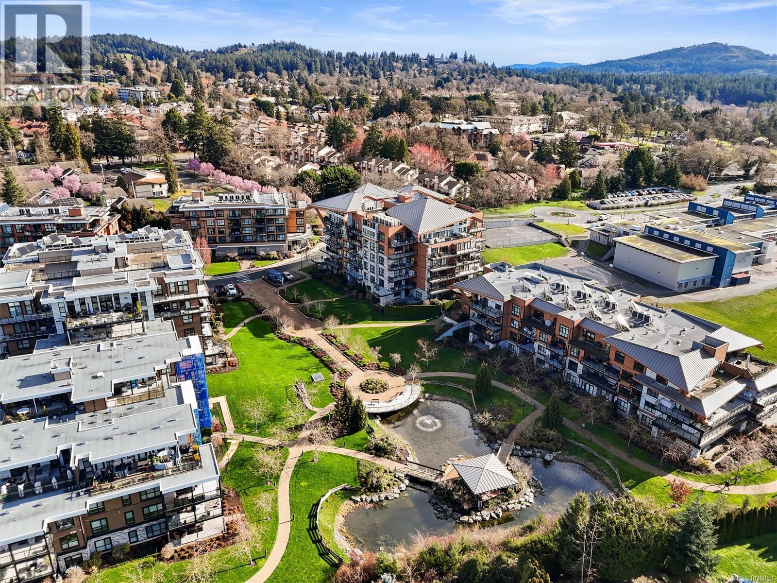 Single Family House for Sale in   Travino Lane Travino Saanich 