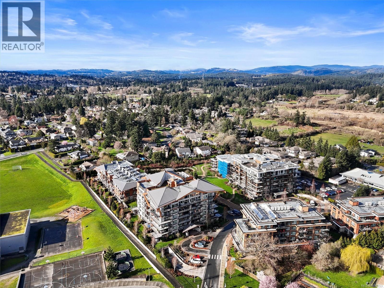 Single Family House for Sale in   Travino Lane Travino Saanich 