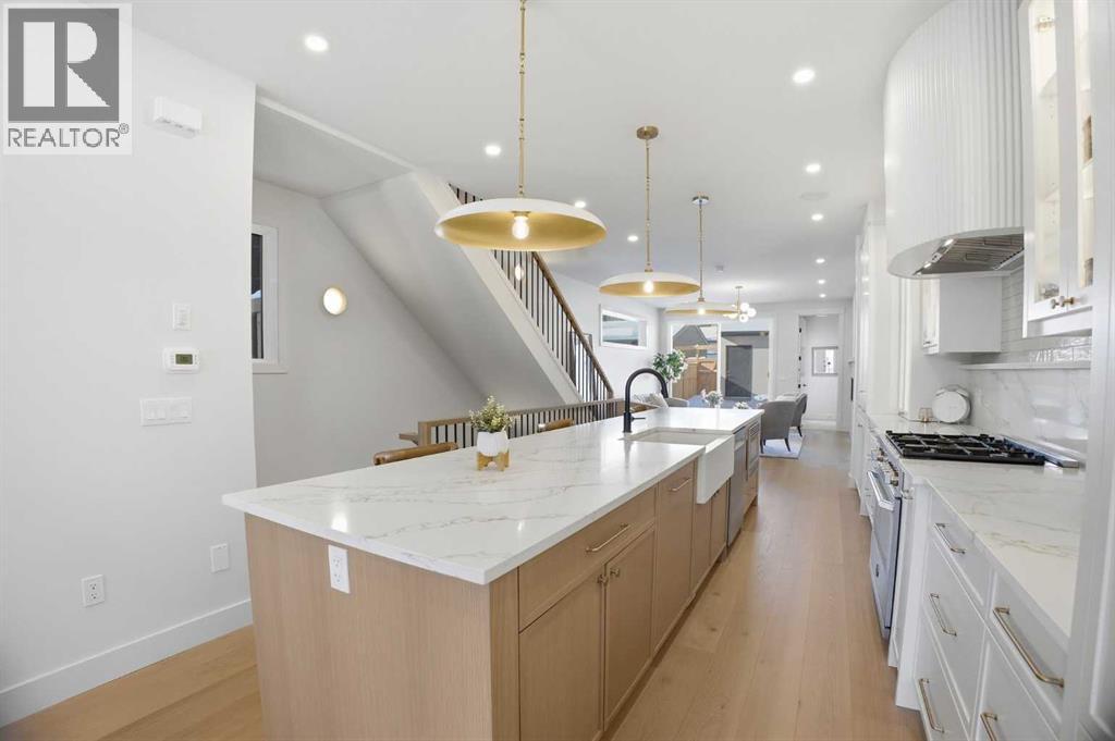 Single Family House for Sale in  A Street SW Richmond Calgary 