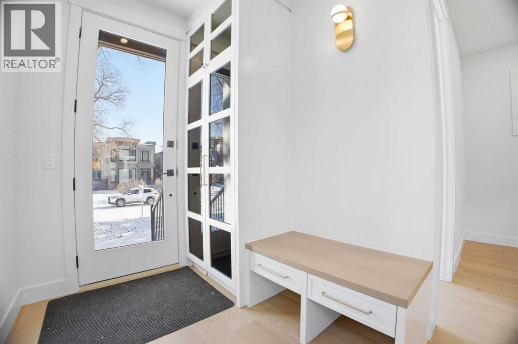 Single Family House for Sale in  A Street SW Richmond Calgary 