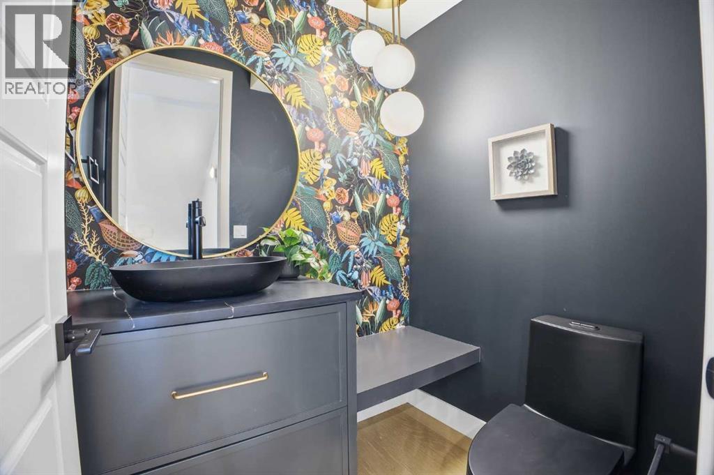 Single Family House for Sale in  A Street SW Richmond Calgary 