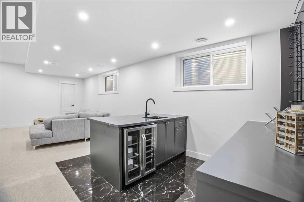 Single Family House for Sale in  A Street SW Richmond Calgary 