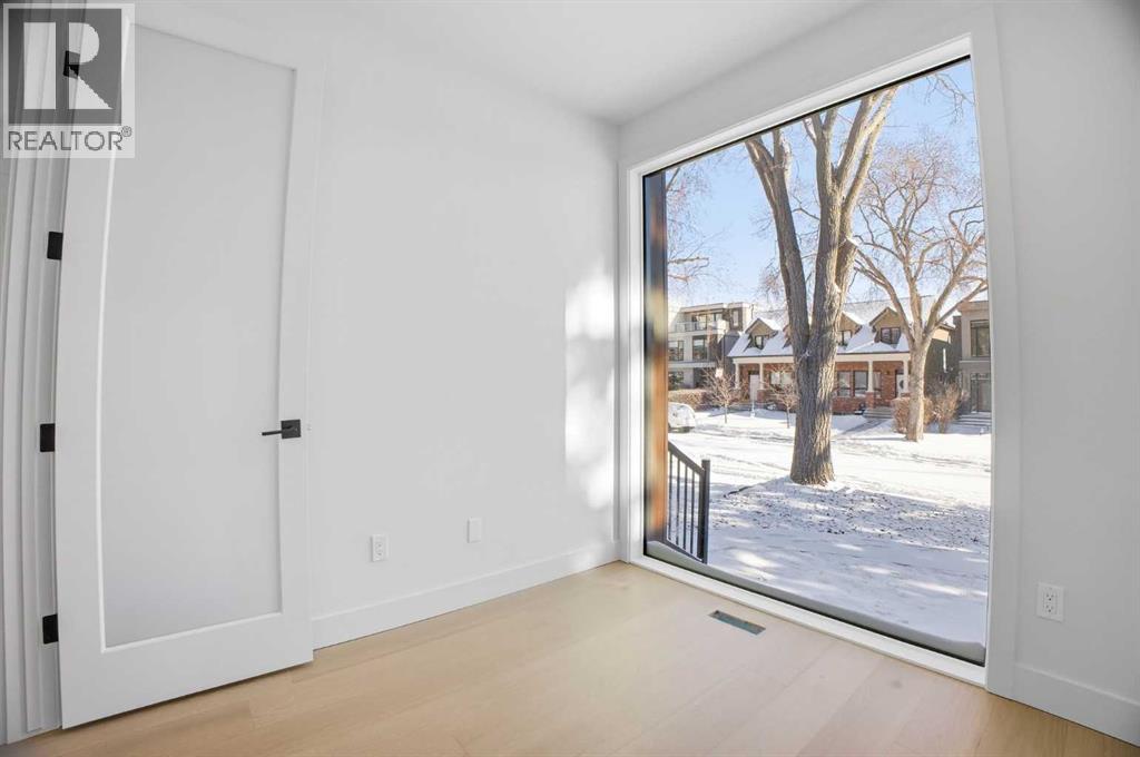 Single Family House for Sale in  A Street SW Richmond Calgary 