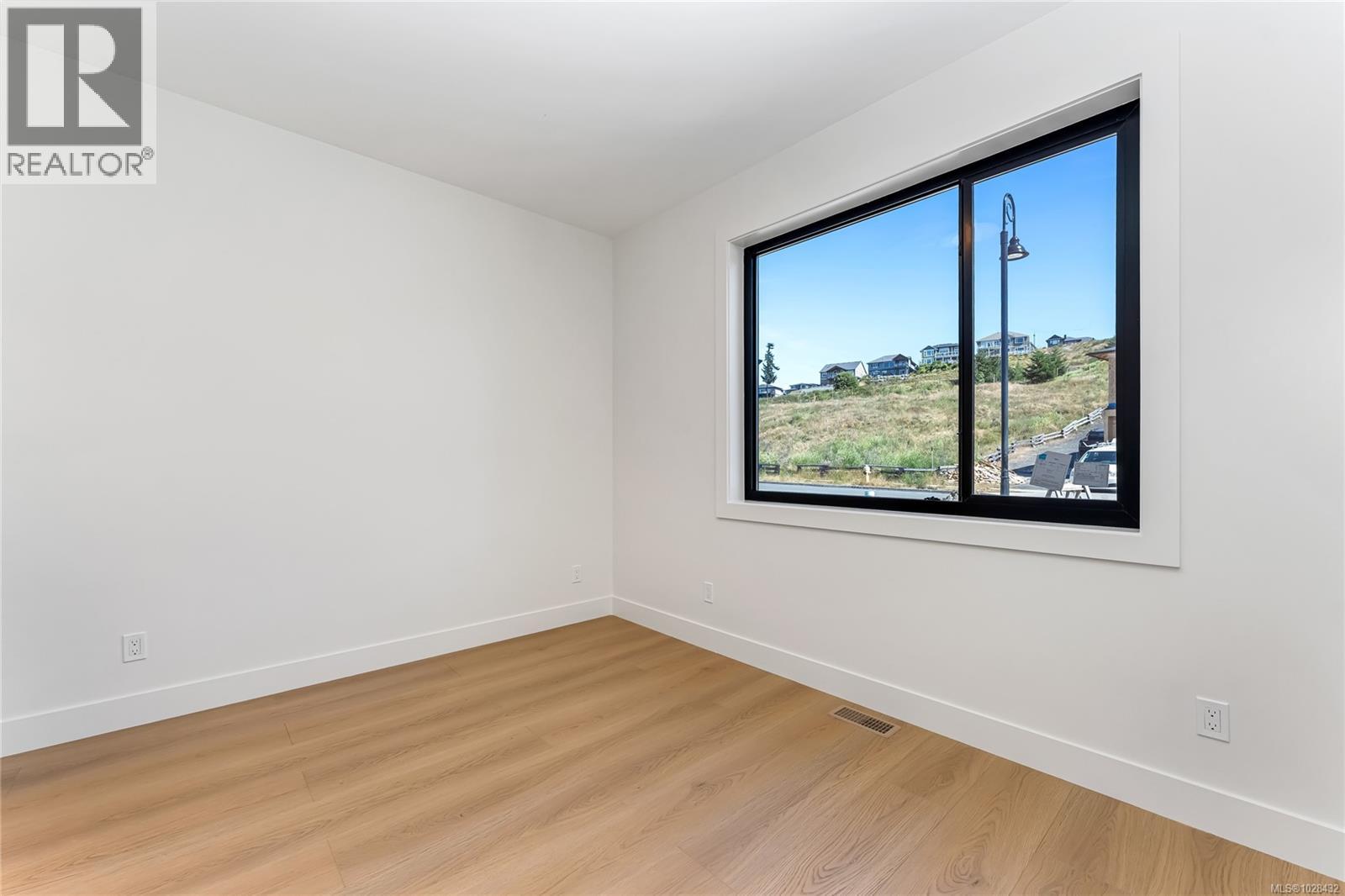 3199 Woodrush Dr, Duncan