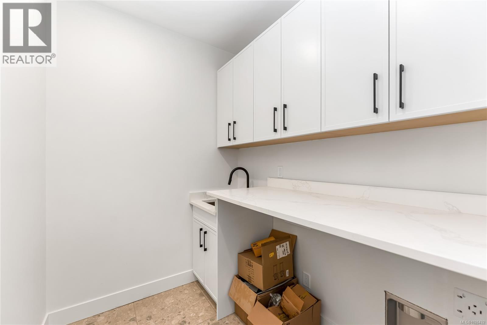 3199 Woodrush Dr, Duncan