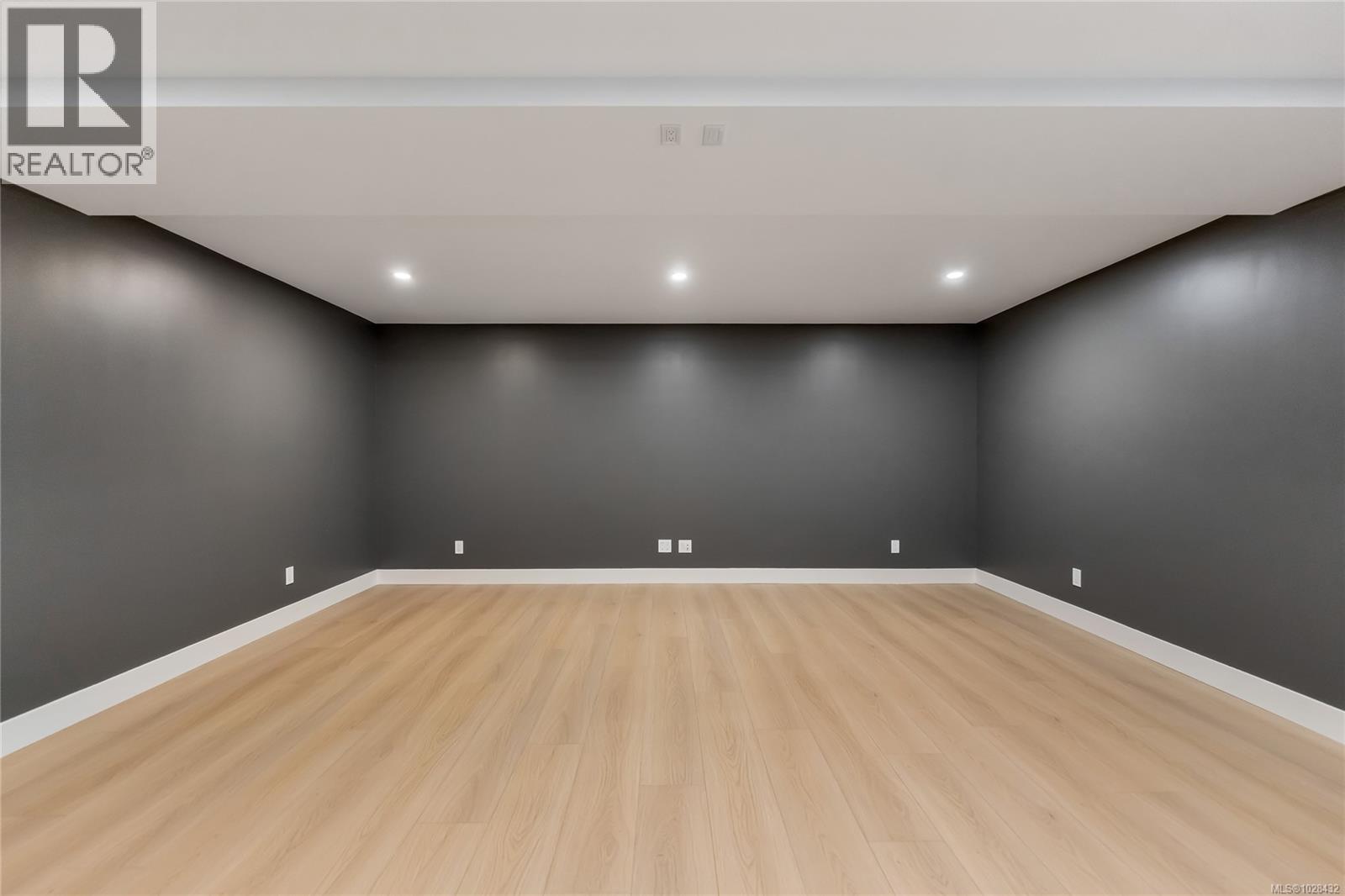 3199 Woodrush Dr, Duncan