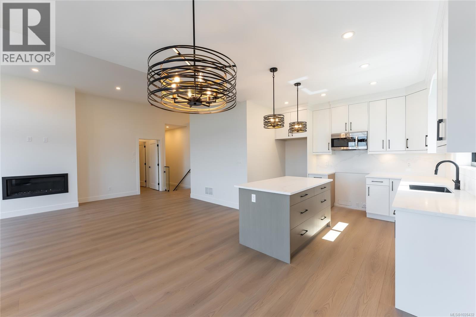 3199 Woodrush Dr, Duncan