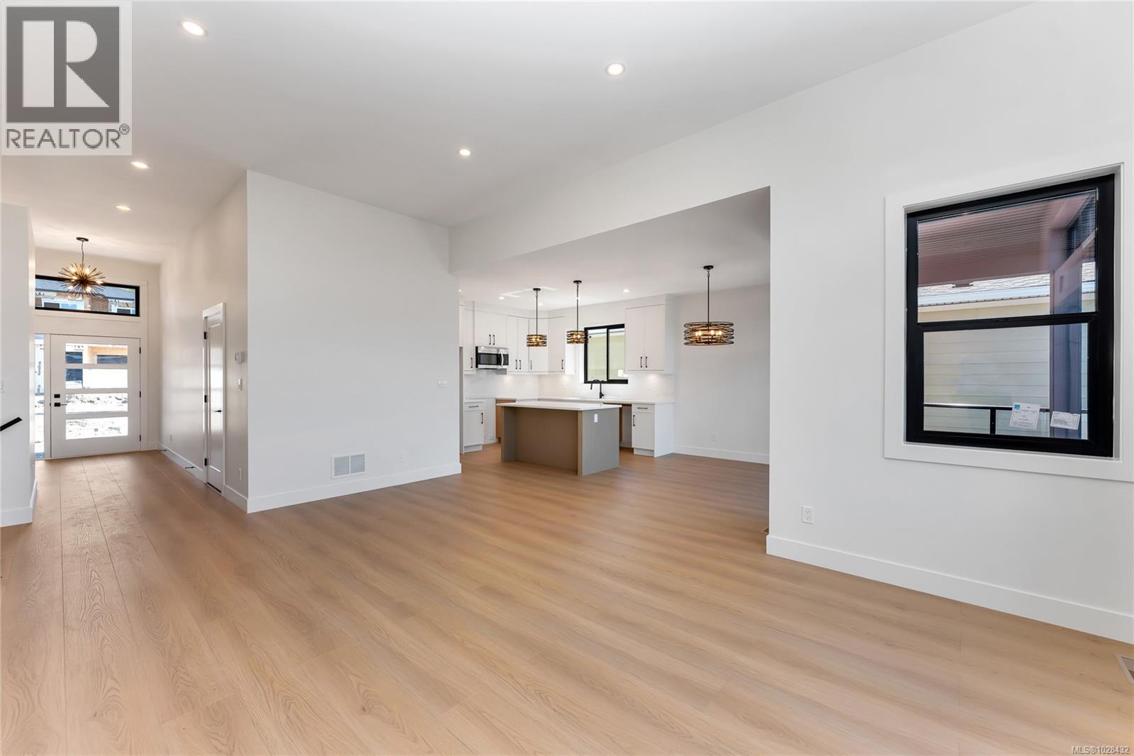 3199 Woodrush Dr, Duncan