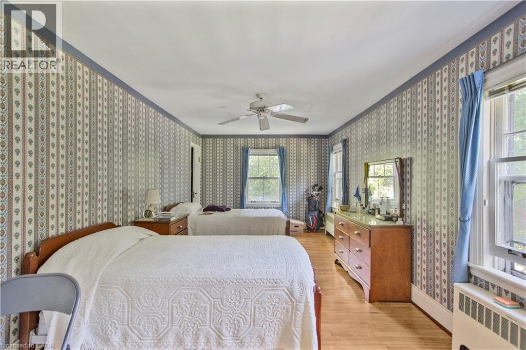 48 GARNER Road W - 20