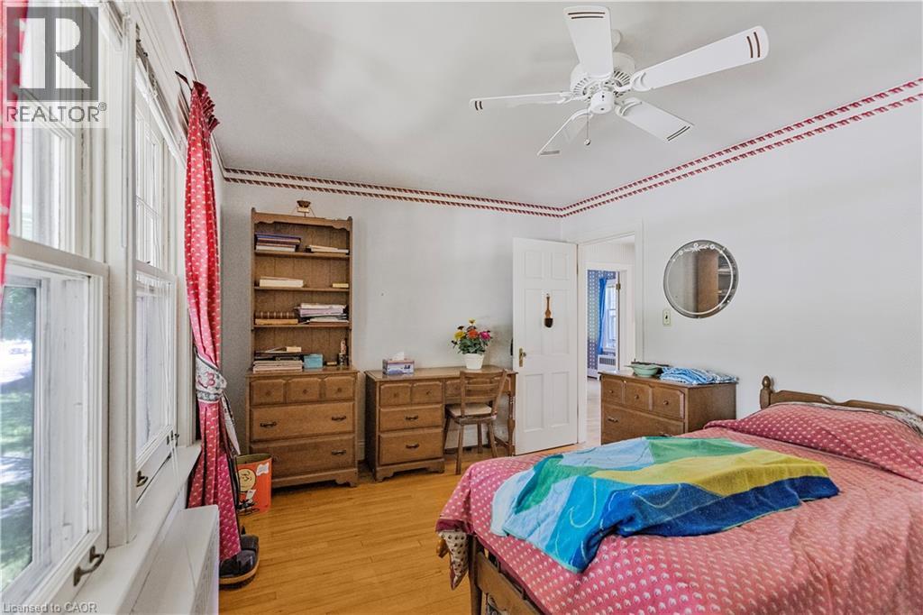 48 GARNER Road W - 24