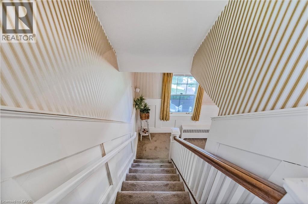 48 GARNER Road W - 26