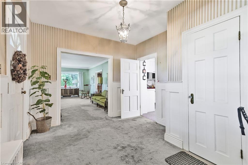 48 GARNER Road W - 7
