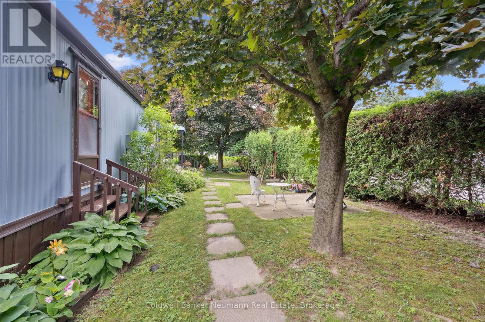 #93 MAPLE 1294 CONCESSION 8 ROAD W - 25