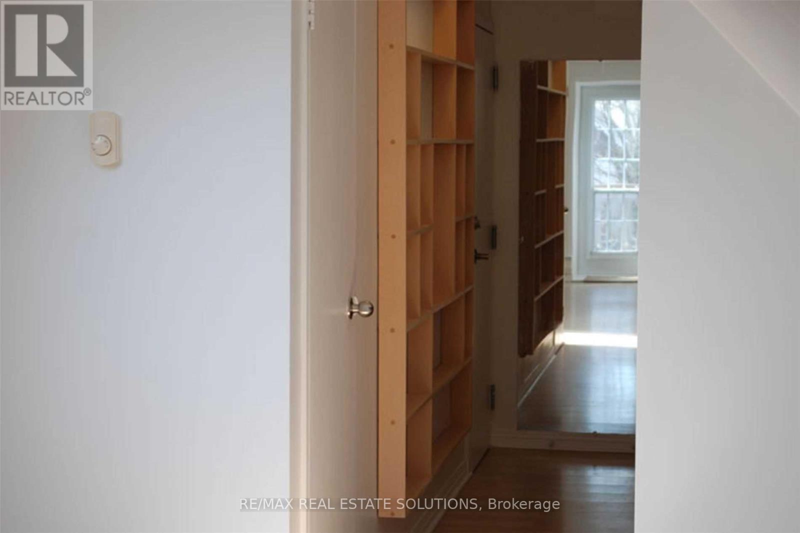 93 SPADINA ROAD - 36