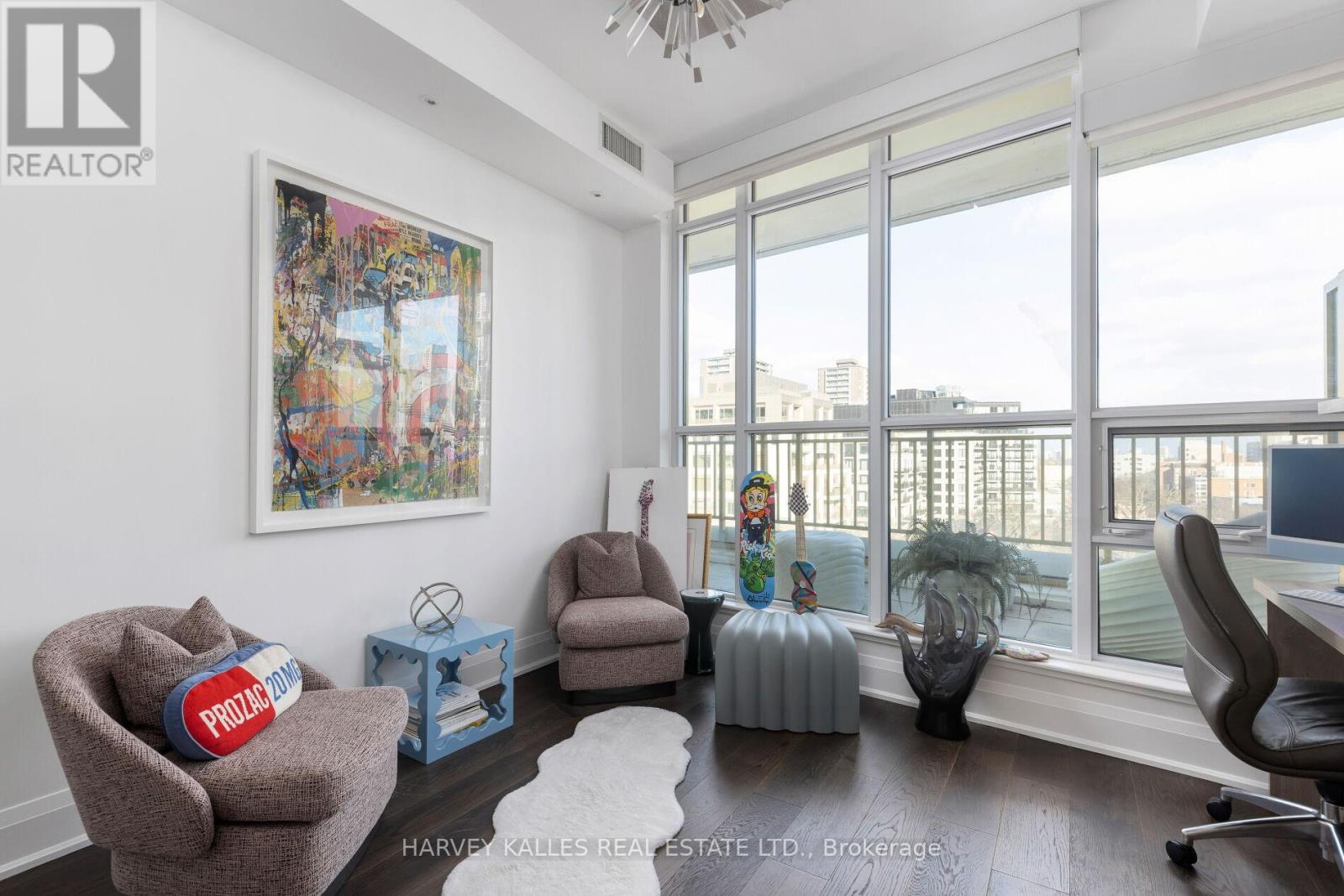 #805 151 AVENUE ROAD - 33