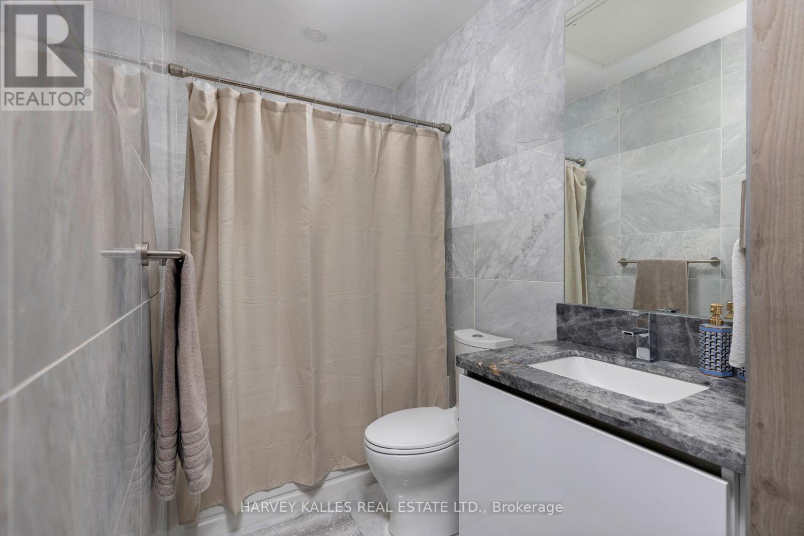 #805 151 AVENUE ROAD - 36