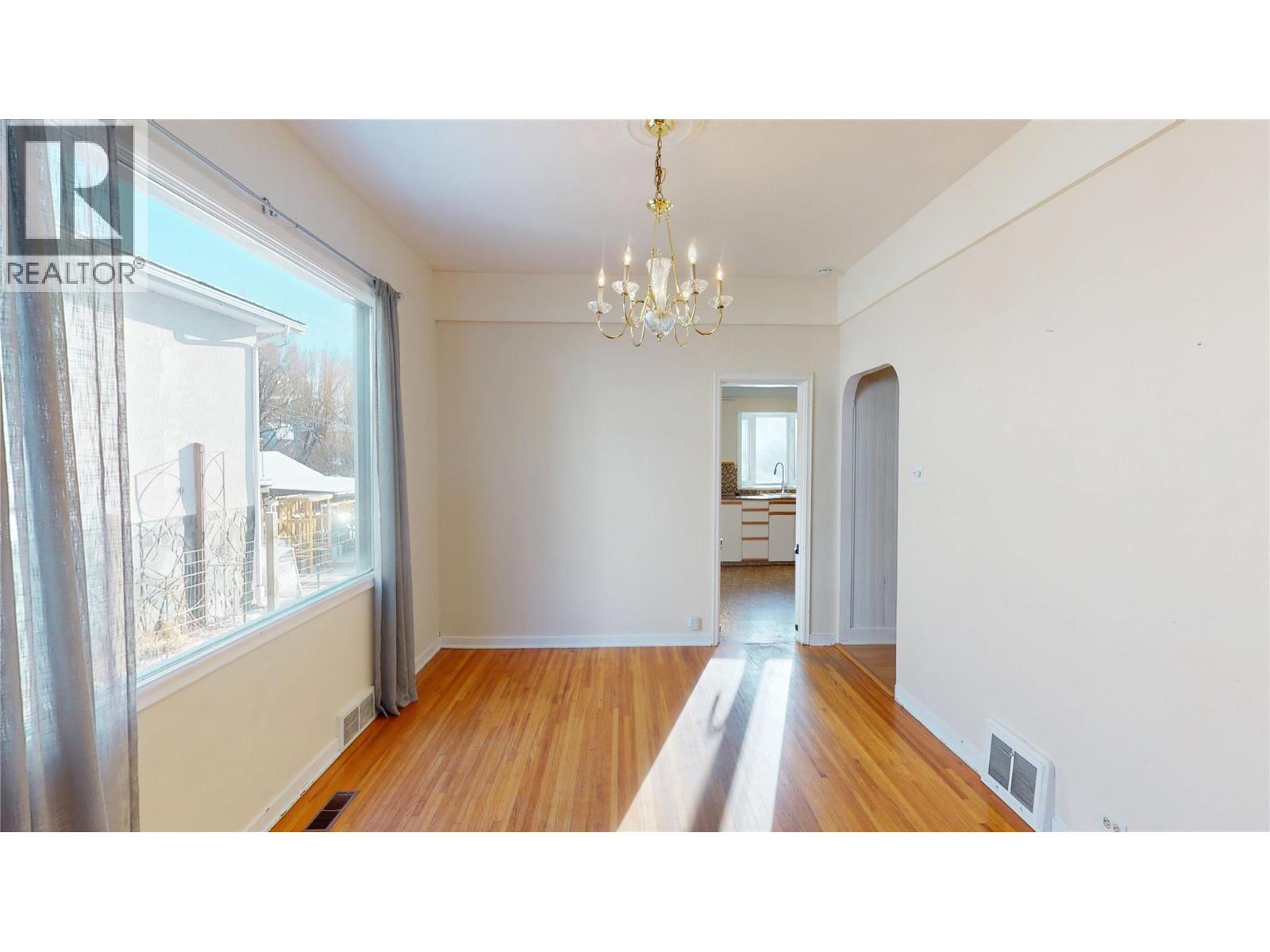 216 14TH Avenue S, Cranbrook