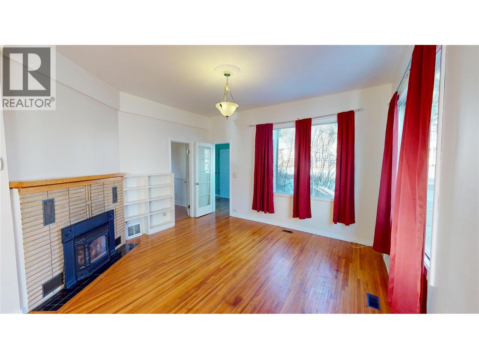 216 14TH Avenue S, Cranbrook