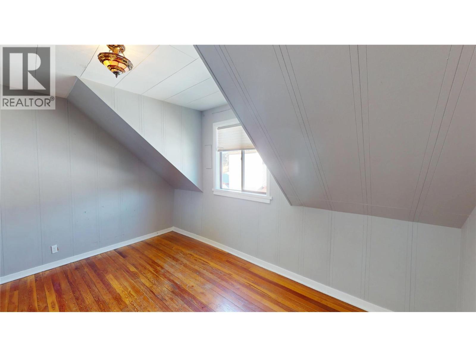 216 14TH Avenue S, Cranbrook