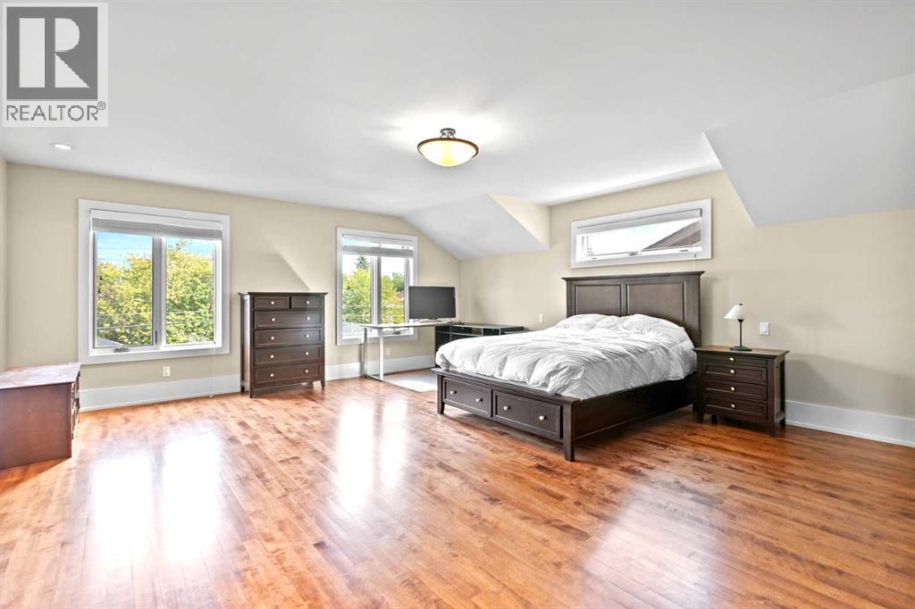 Single Family House for Sale in  A Street NW Crescent Heights Calgary 