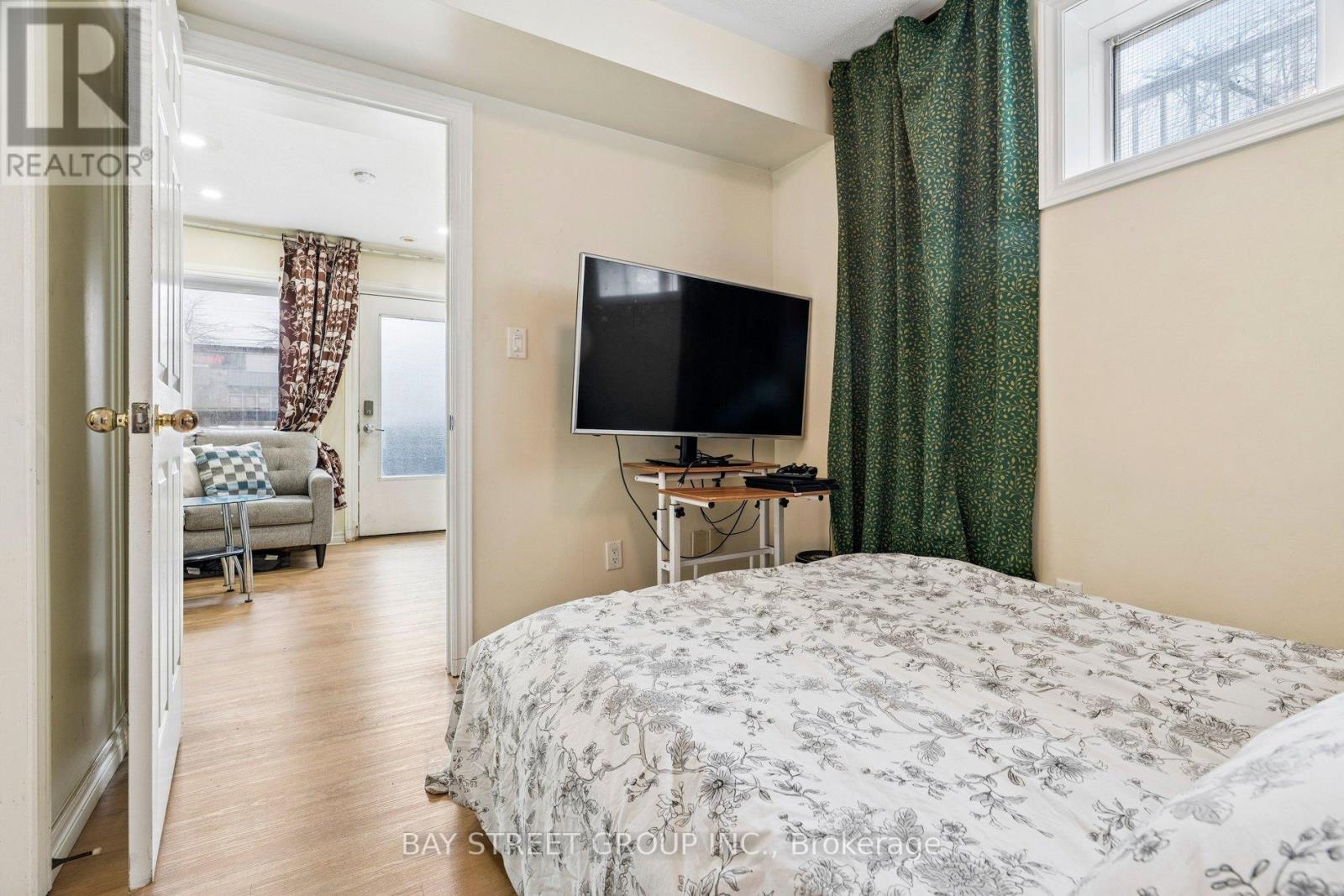 #105 1795 MARKHAM ROAD - 19