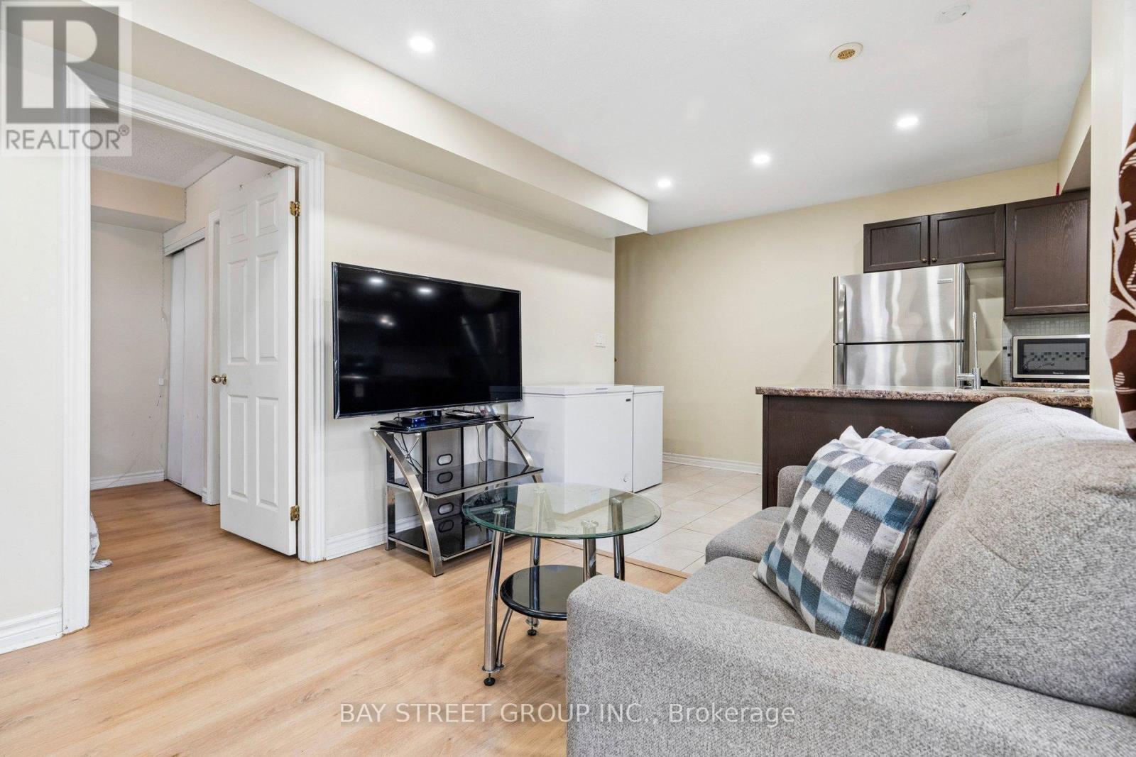 #105 1795 MARKHAM ROAD - 8