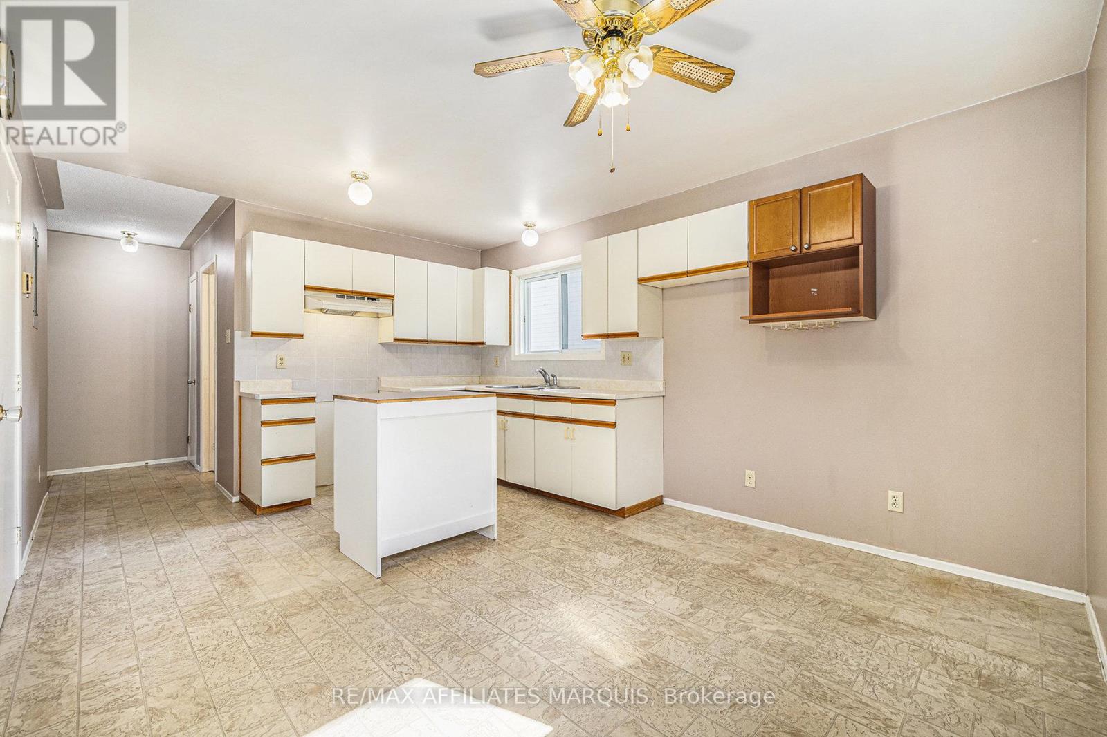 71 STEPHEN STREET - 20
